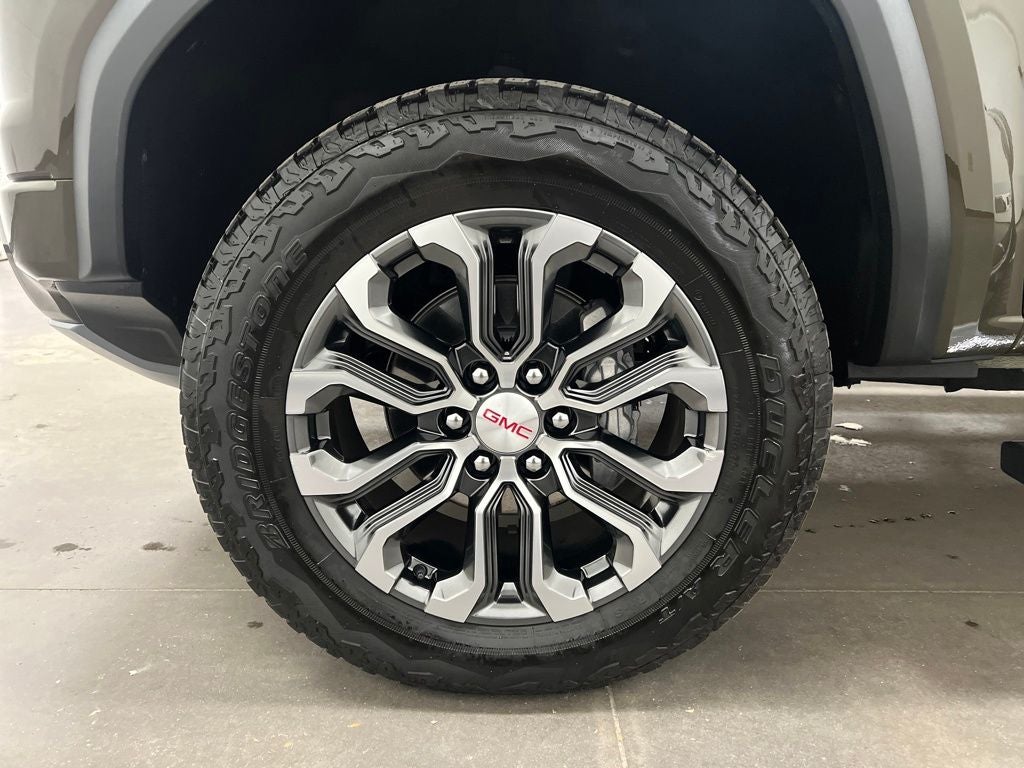 2025 GMC Canyon Denali