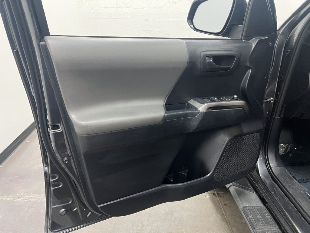 2018 Toyota Tacoma SR5 V6