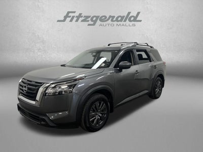 2022 Nissan Pathfinder SV