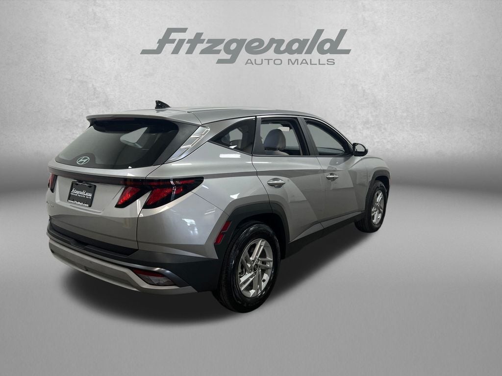 2025 Hyundai Tucson SE