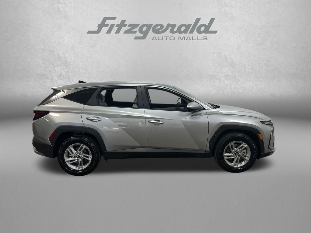 2025 Hyundai Tucson SE