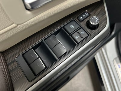 2022 Toyota Sienna Platinum 7 Passenger