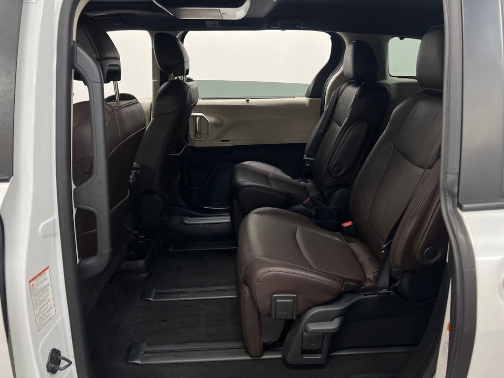 2022 Toyota Sienna Platinum 7 Passenger