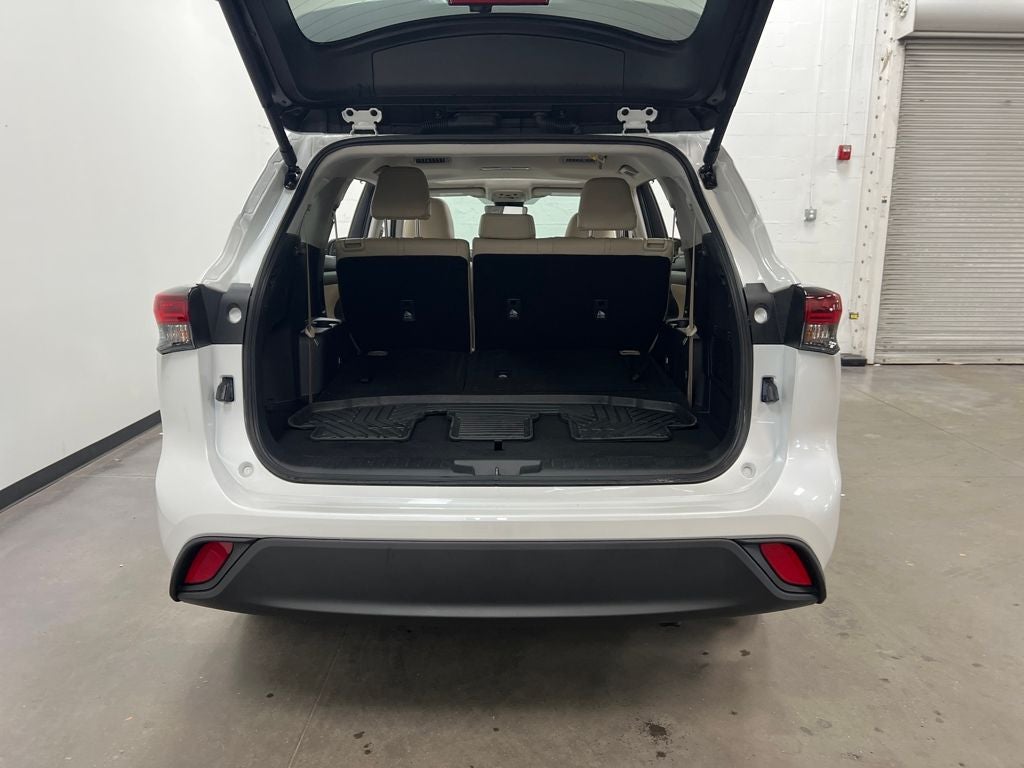 2025 Toyota Highlander Hybrid XLE