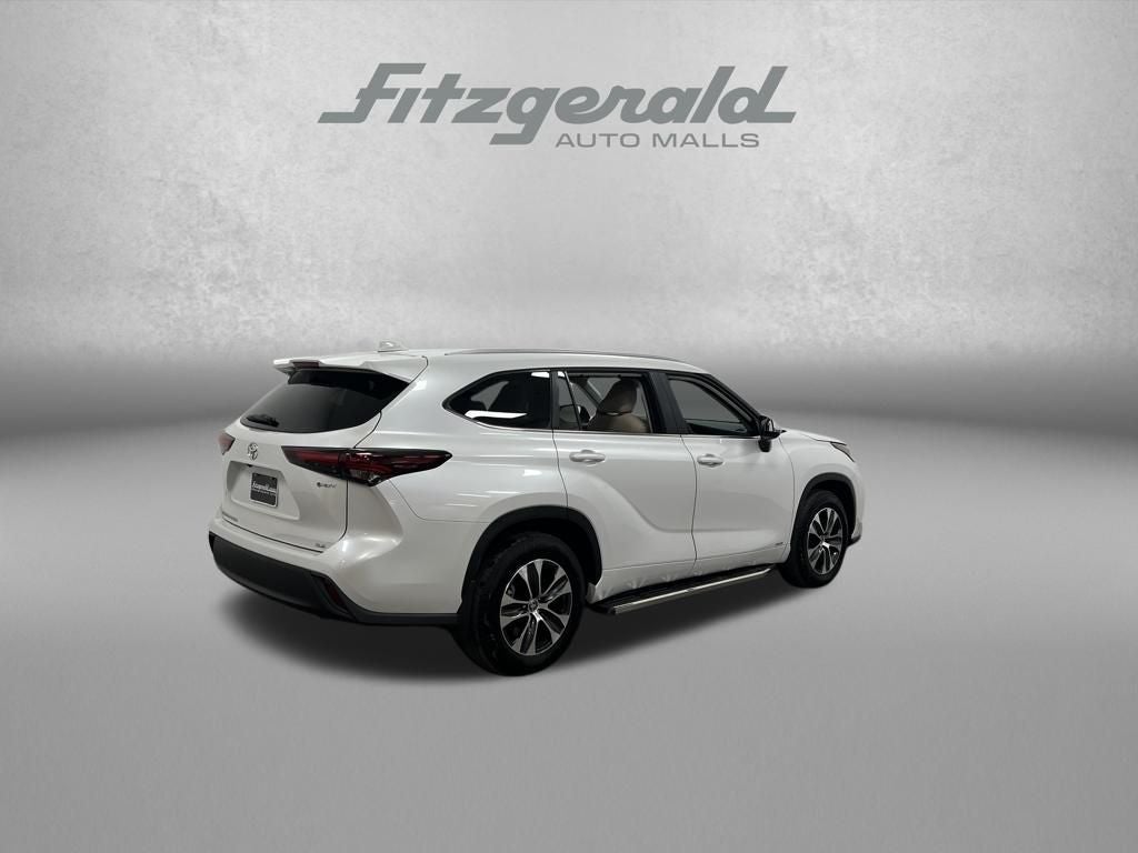 2025 Toyota Highlander Hybrid XLE