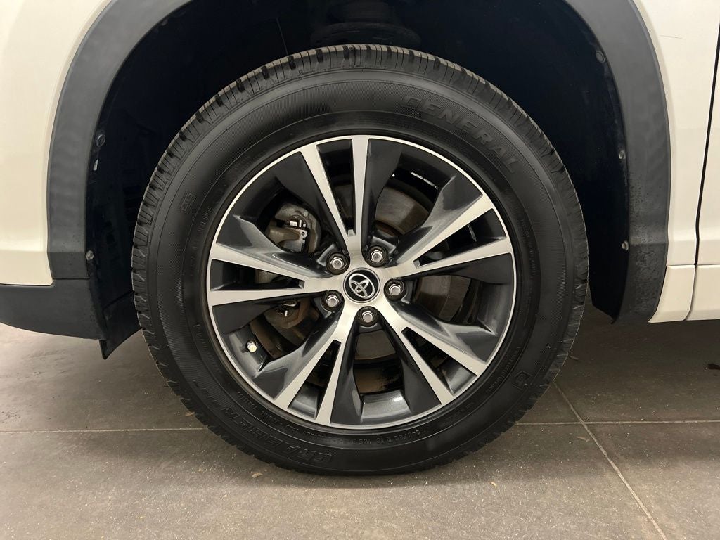 2018 Toyota Highlander LE
