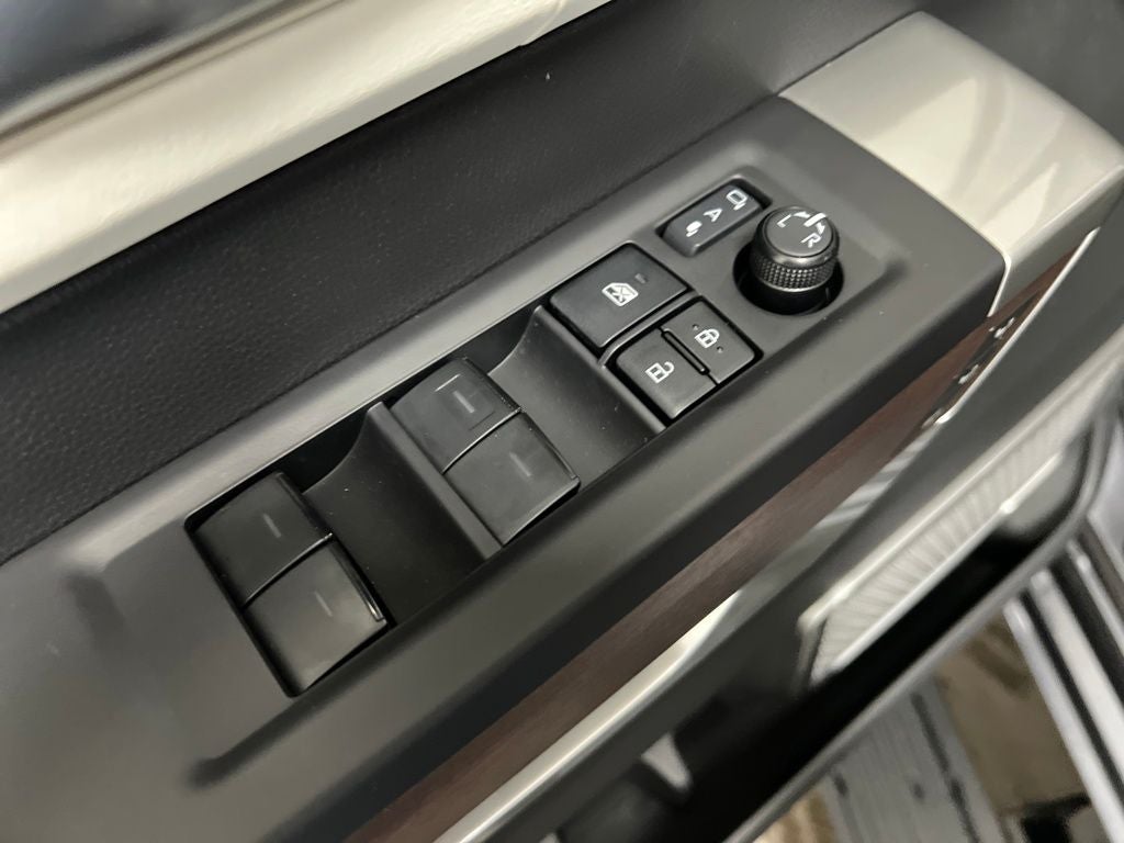 2025 Toyota Tundra Hybrid Capstone