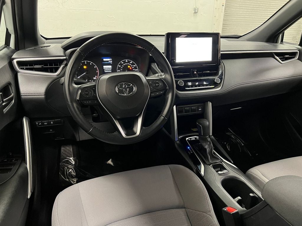 2023 Toyota Corolla Cross Hybrid SE