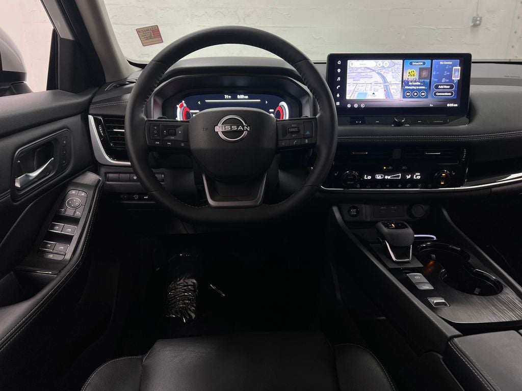 2025 Nissan Rogue SL