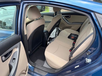 2015 Hyundai Elantra SE