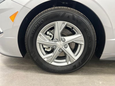 2023 Hyundai Sonata SE