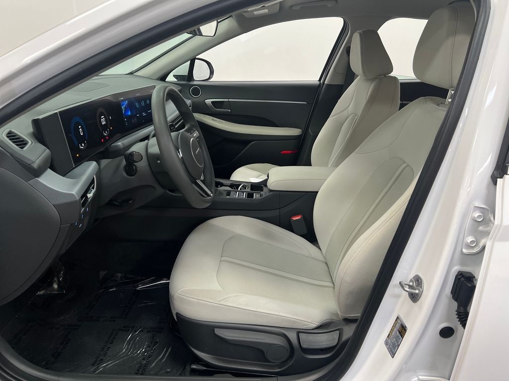 2025 Hyundai Sonata SE