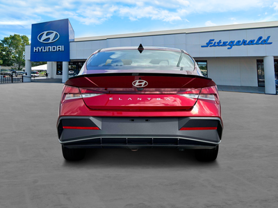 2025 Hyundai Elantra SEL Sport