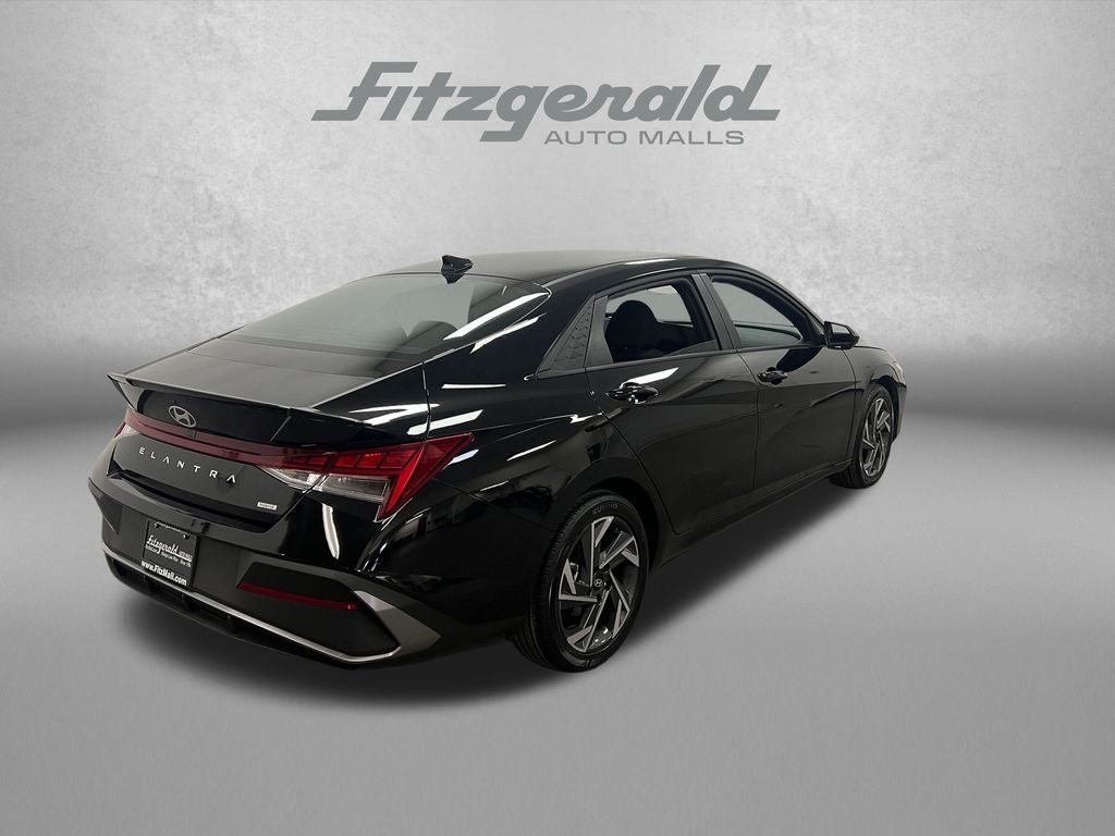 2025 Hyundai Elantra Hybrid SEL Sport