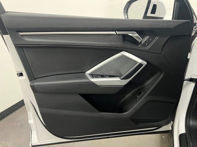 2023 Audi Q3 Premium quattro