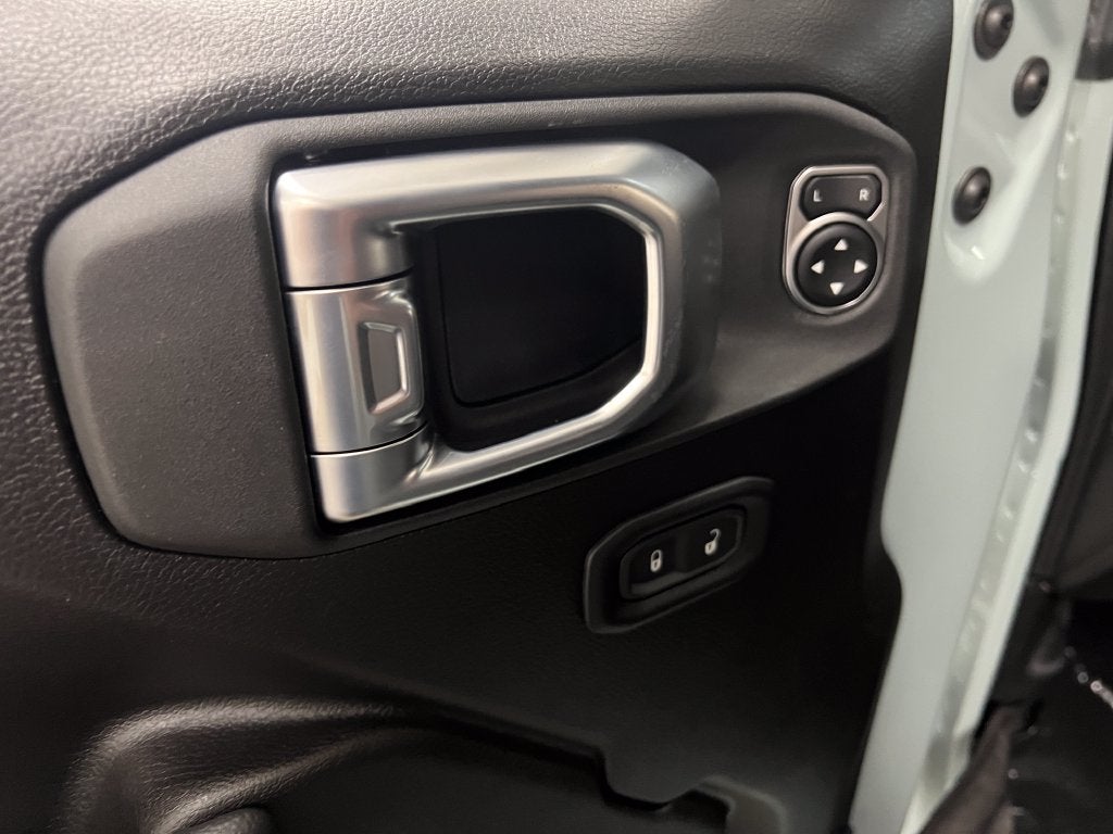 2027 Jeep Wrangler WRANGLER 2-DOOR WILLYS