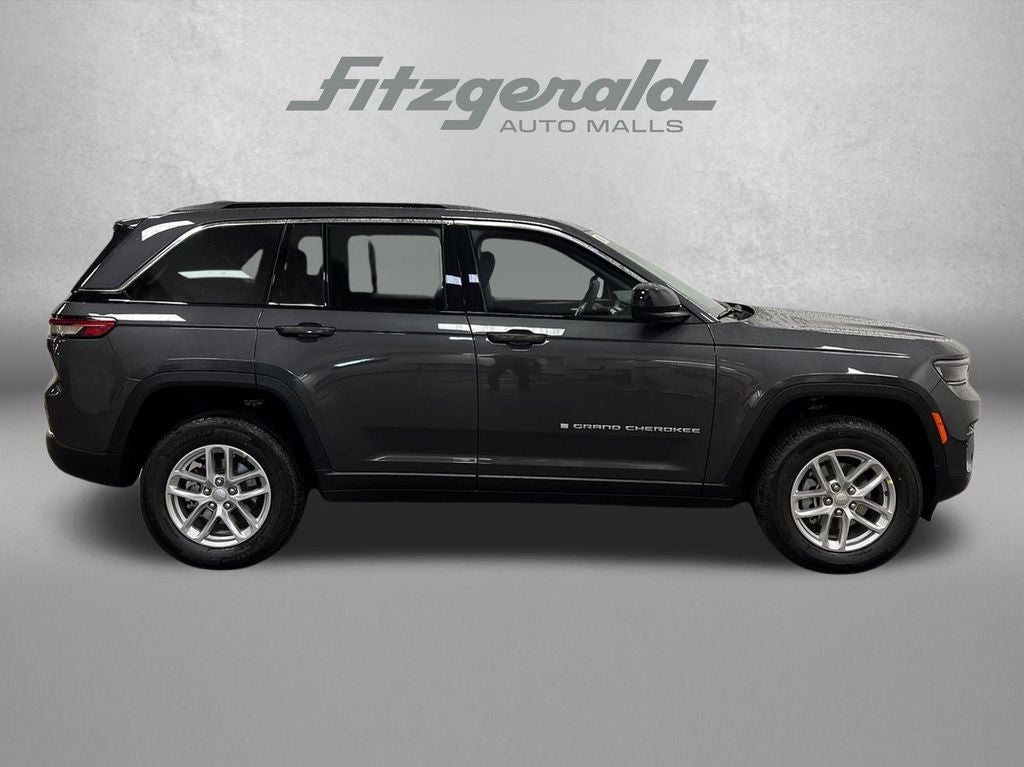 2025 Jeep Grand Cherokee GRAND CHEROKEE LAREDO 4X2