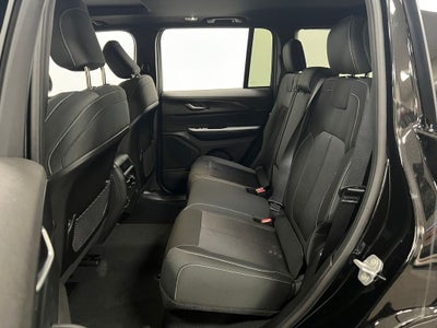 2025 Jeep Grand Cherokee GRAND CHEROKEE LAREDO X 4X2