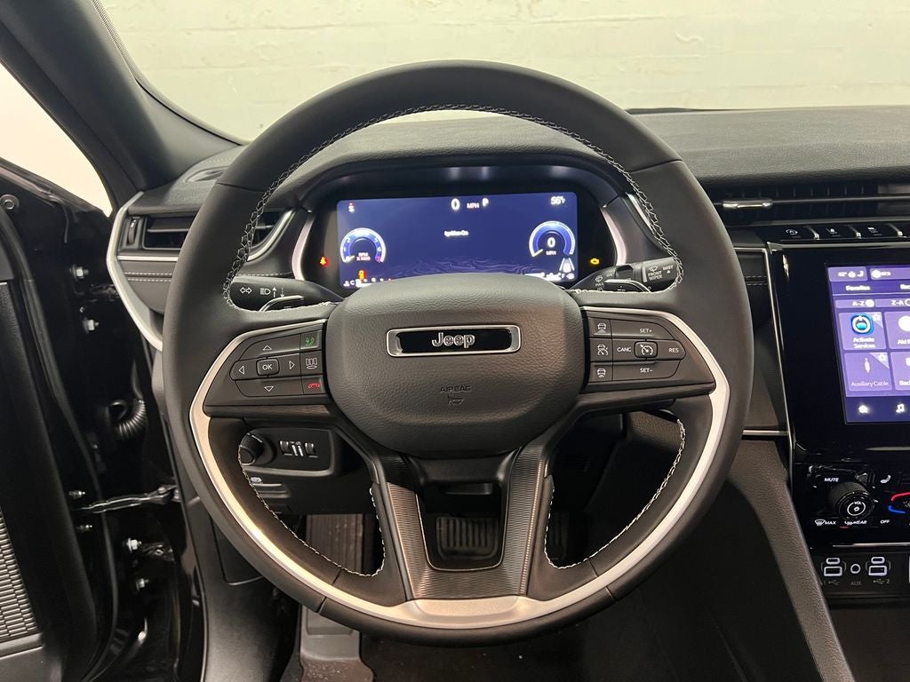 2025 Jeep Grand Cherokee GRAND CHEROKEE LAREDO X 4X2