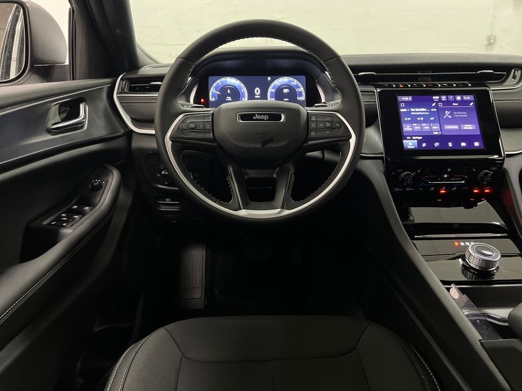 2026 Jeep Grand Cherokee GRAND CHEROKEE LAREDO X 4X2