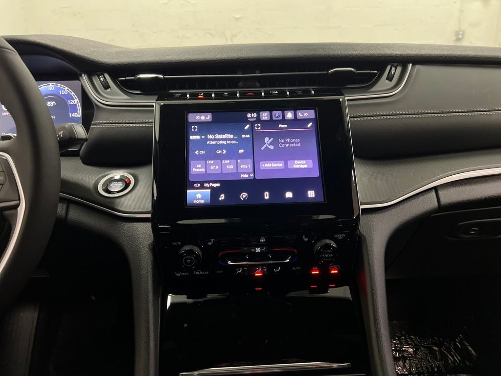 2026 Jeep Grand Cherokee GRAND CHEROKEE LAREDO X 4X2