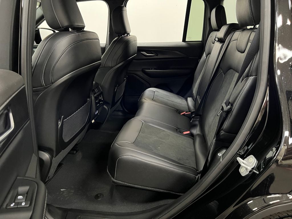 2025 Jeep Grand Cherokee GRAND CHEROKEE ALTITUDE X 4X2