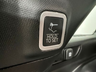 2025 Jeep Grand Cherokee GRAND CHEROKEE LAREDO 4X2