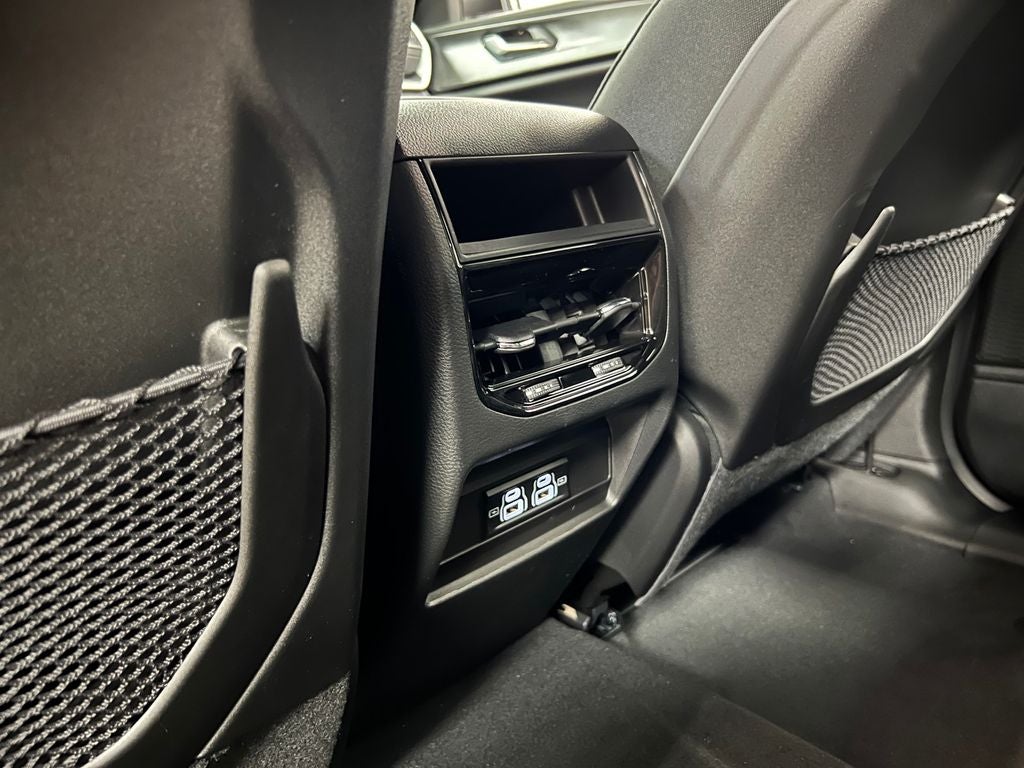 2025 Jeep Grand Cherokee GRAND CHEROKEE LAREDO 4X2