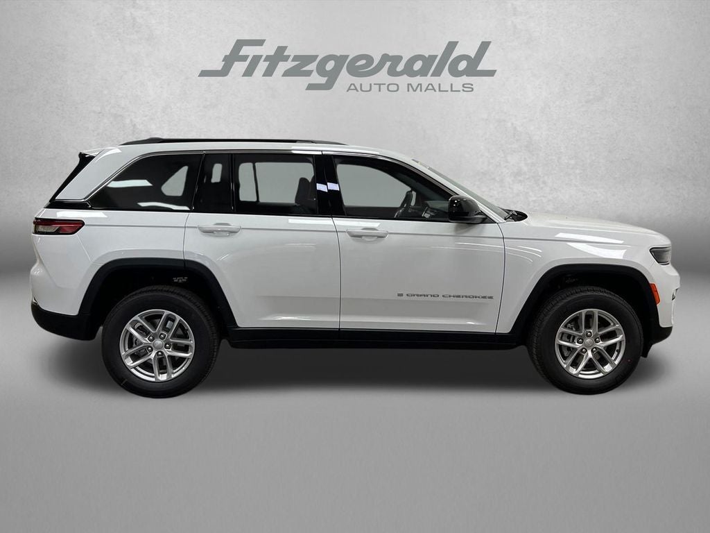 2025 Jeep Grand Cherokee GRAND CHEROKEE LAREDO 4X2