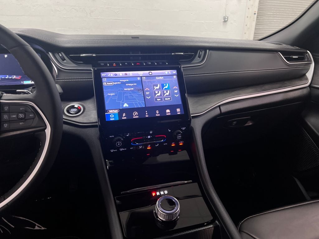 2025 Jeep Grand Cherokee Limited 4x2