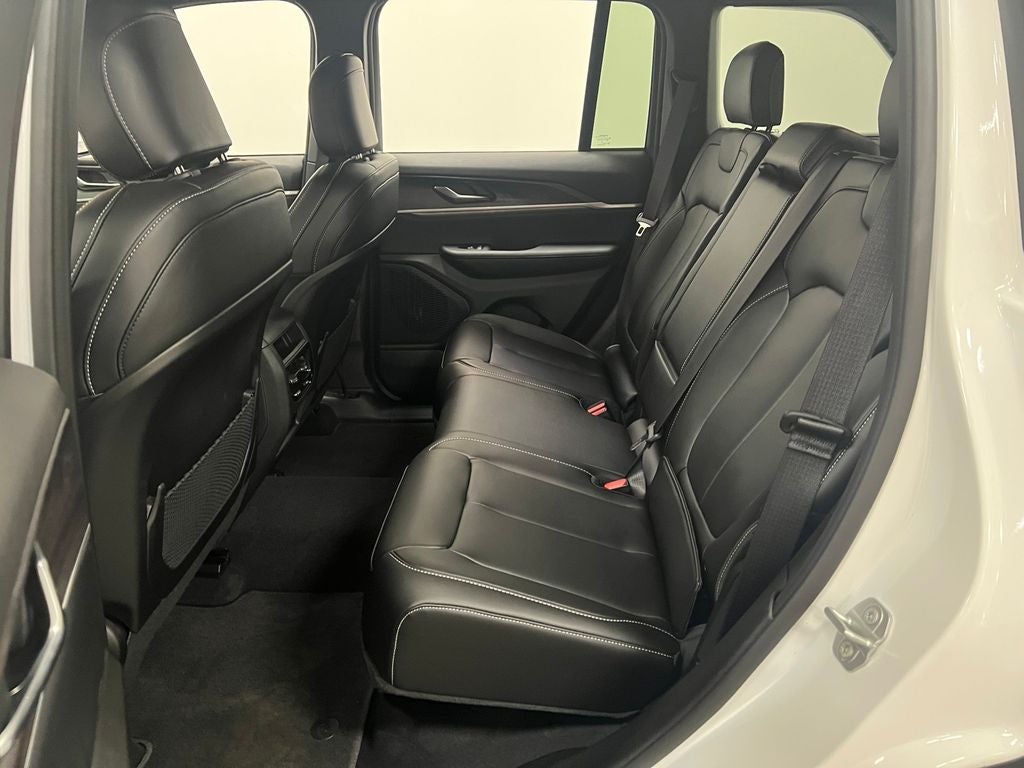 2025 Jeep Grand Cherokee GRAND CHEROKEE LIMITED 4X2