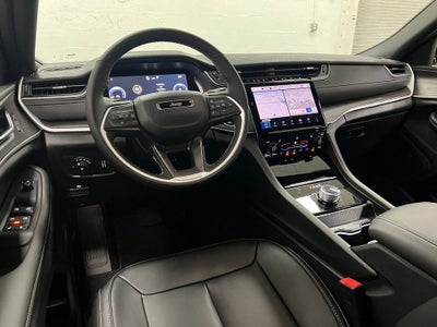 2025 Jeep Grand Cherokee GRAND CHEROKEE LIMITED 4X2