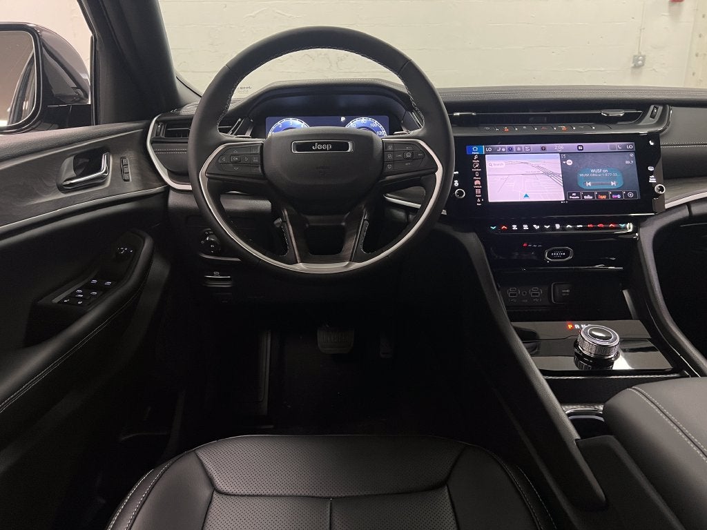 2027 Jeep Grand Cherokee GRAND CHEROKEE LIMITED 4X2