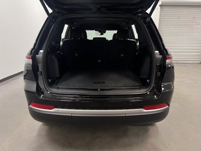 2027 Jeep Grand Cherokee GRAND CHEROKEE LIMITED 4X2