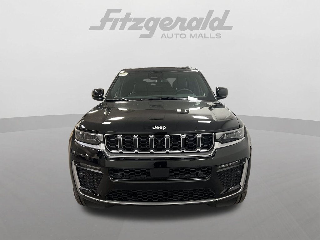2027 Jeep Grand Cherokee GRAND CHEROKEE LIMITED 4X2