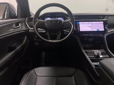 2027 Jeep Grand Cherokee GRAND CHEROKEE LIMITED 4X2