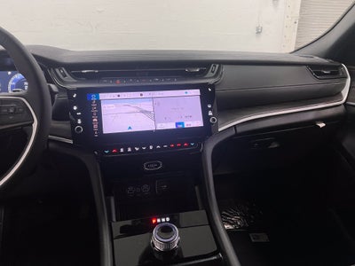 2027 Jeep Grand Cherokee GRAND CHEROKEE LIMITED 4X2