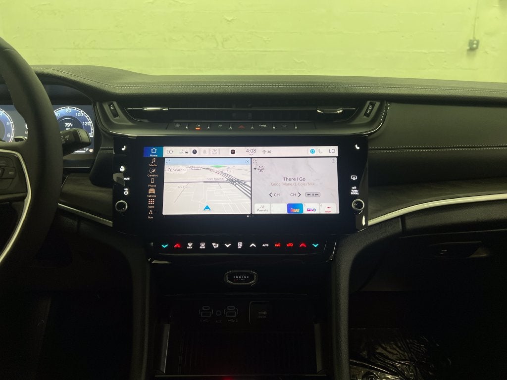 2027 Jeep Grand Cherokee GRAND CHEROKEE LIMITED 4X2