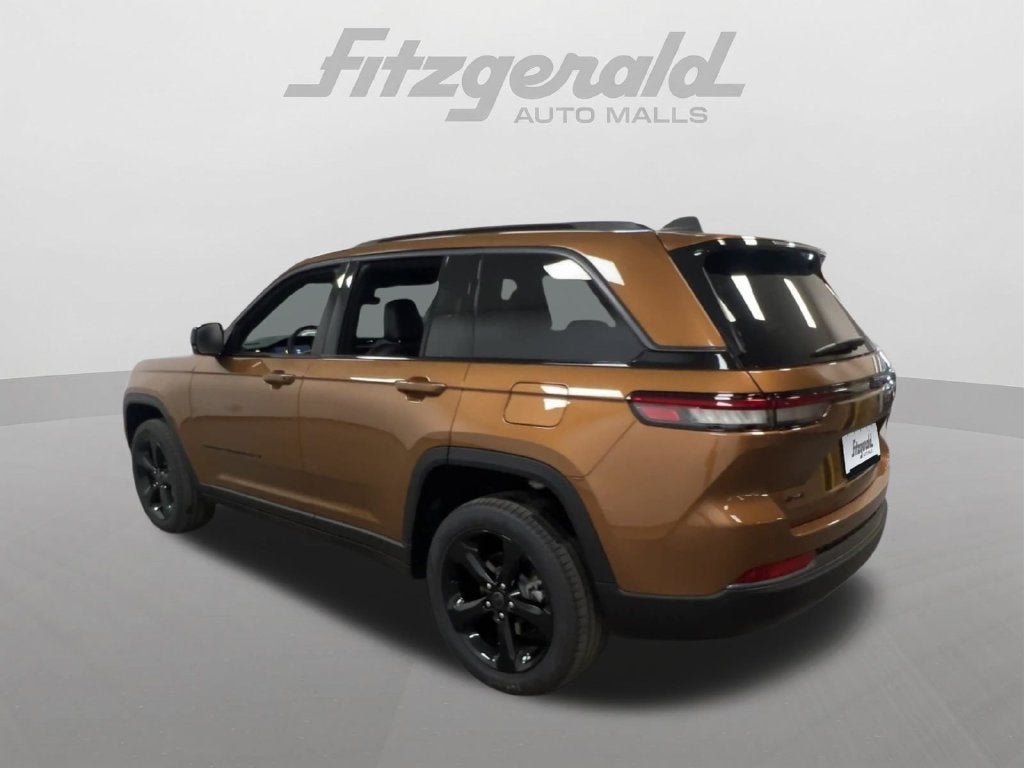 2027 Jeep Grand Cherokee GRAND CHEROKEE LIMITED 4X4