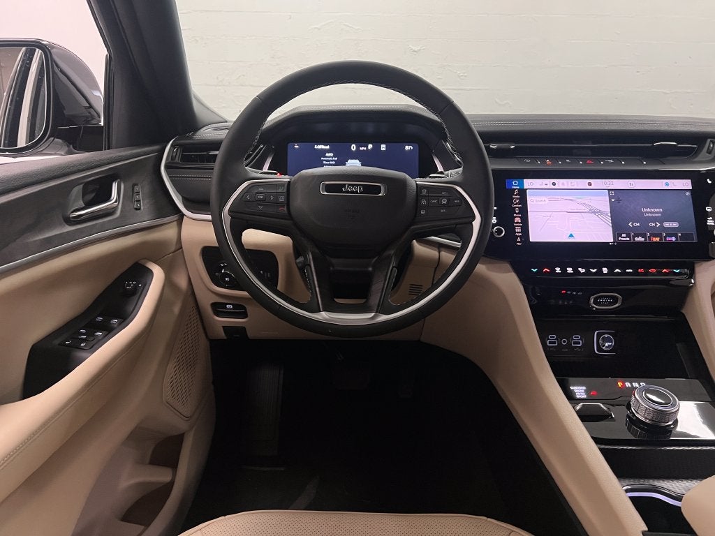 2027 Jeep Grand Cherokee GRAND CHEROKEE LIMITED 4X4