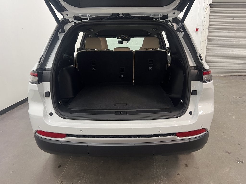 2027 Jeep Grand Cherokee GRAND CHEROKEE LIMITED 4X4