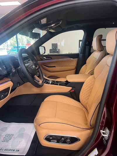 2025 Jeep Grand Cherokee GRAND CHEROKEE SUMMIT RESERVE 4X4