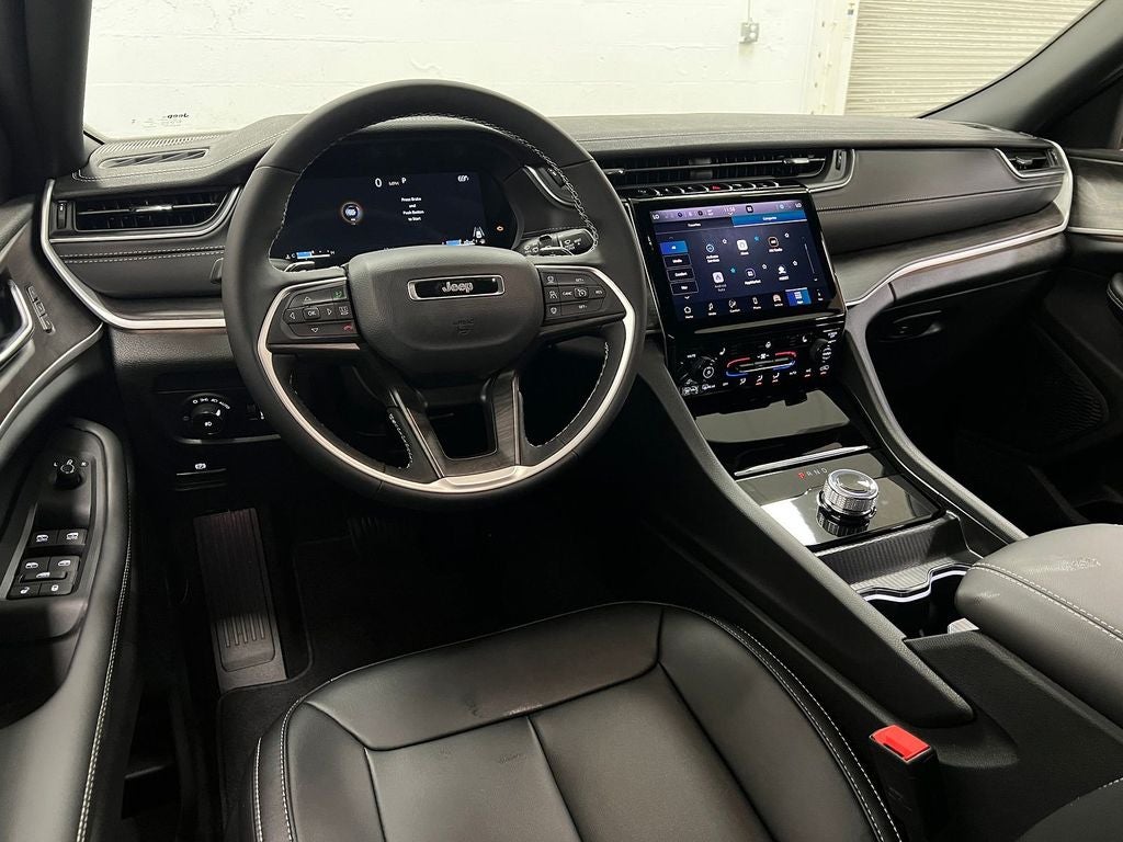 2025 Jeep Grand Cherokee GRAND CHEROKEE L LIMITED 4X2