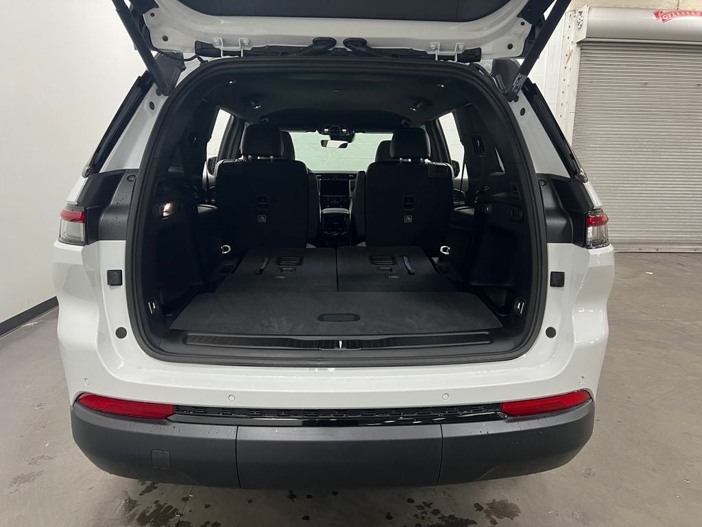 2025 Jeep Grand Cherokee GRAND CHEROKEE L LIMITED 4X2