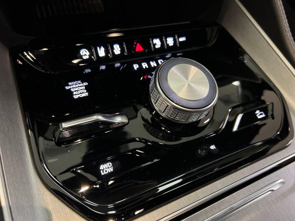 2026 Jeep Grand Wagoneer GRAND WAGONEER LIMITED ALTITUDE 4X4