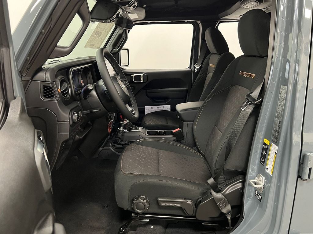 2025 Jeep Gladiator GLADIATOR MOJAVE 4X4