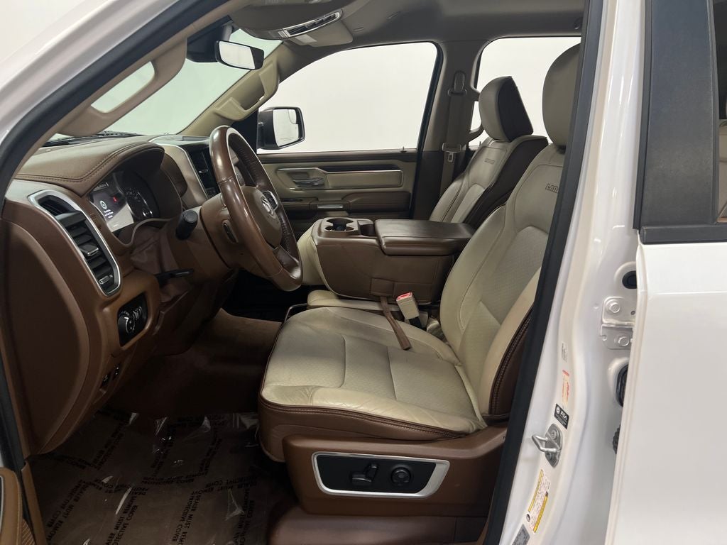2021 RAM 1500 Laramie Crew Cab 4x2 5'7' Box
