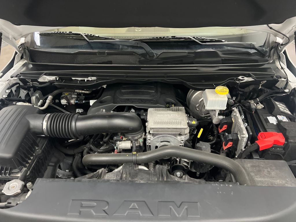 2021 RAM 1500 Laramie Crew Cab 4x2 5'7' Box