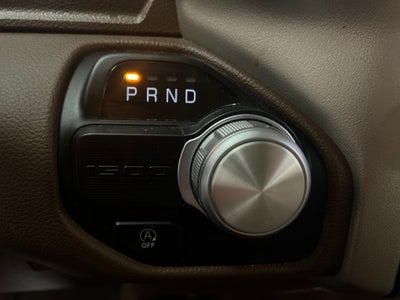 2021 RAM 1500 Laramie Crew Cab 4x2 5'7' Box