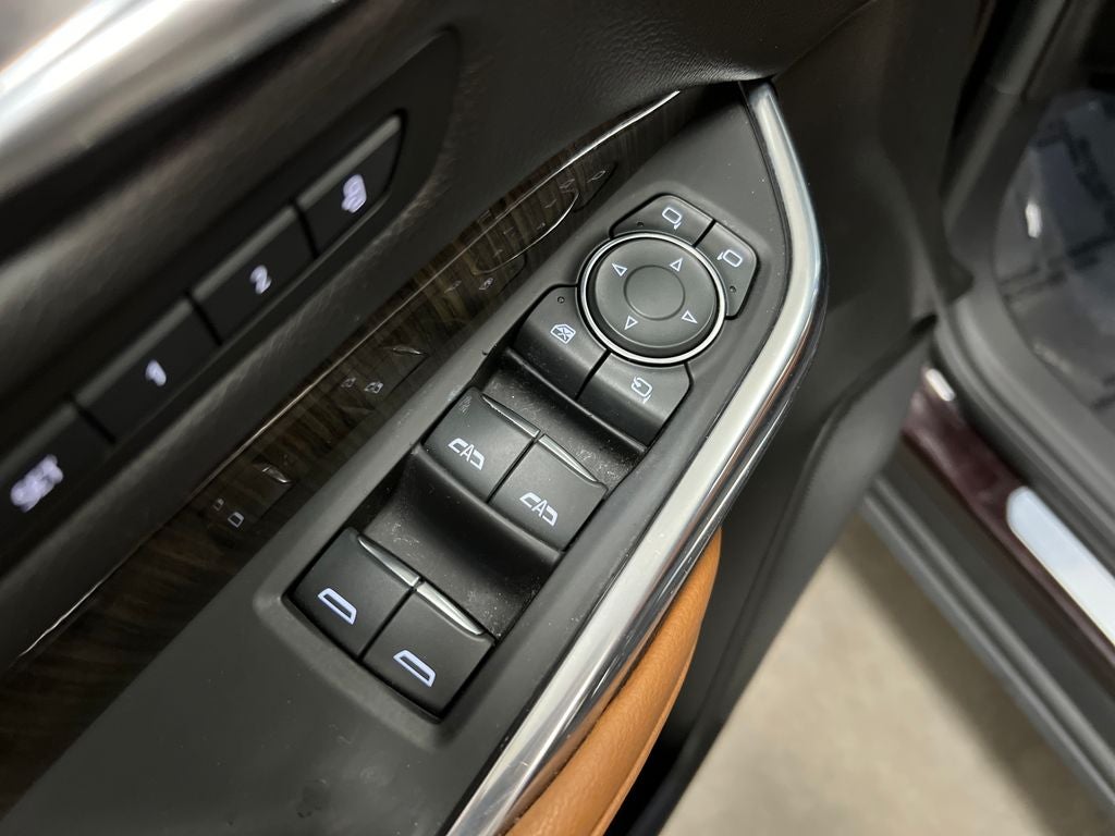 2020 Cadillac XT4 FWD Premium Luxury